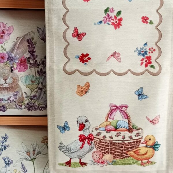 EASTER RUNNER